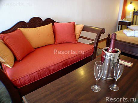 Ira Hotel 21